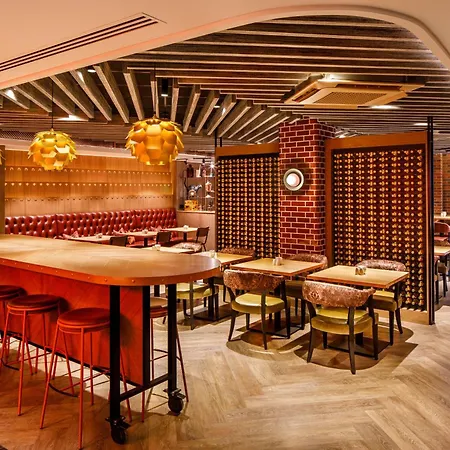 Ibis Styles Centre Отель 3*