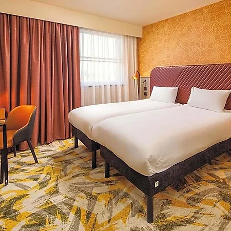 Ibis Styles Centre فندق