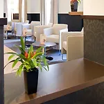 Ibis Styles Centre 3*