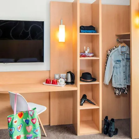 Ibis Styles Centre 3*
