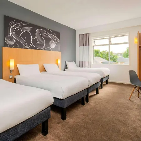 Ibis Styles Centre 3*