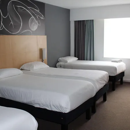 Ibis Styles Centre 酒店 3*